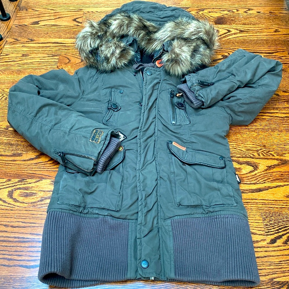 Stylish, fitted and like new Khujo jacket - layers can detach